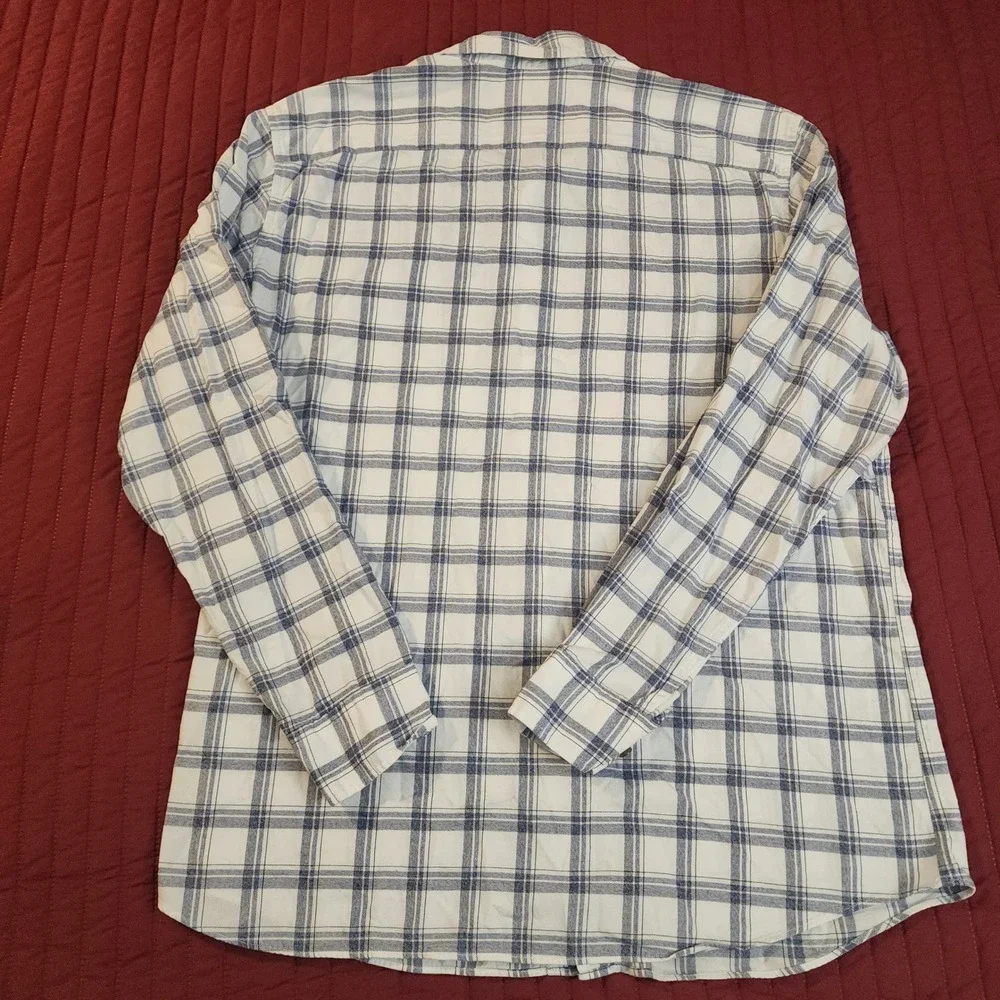 Banana Republic Mens XL Standard Fit Blue White Plaid Long Sleeve Flannel Shirt